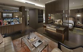 Mandarin Oriental The Landmark, Hong Kong